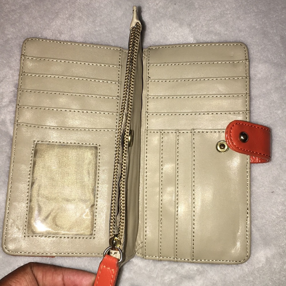 Used Handbag 👜 - Picture 3 of 8